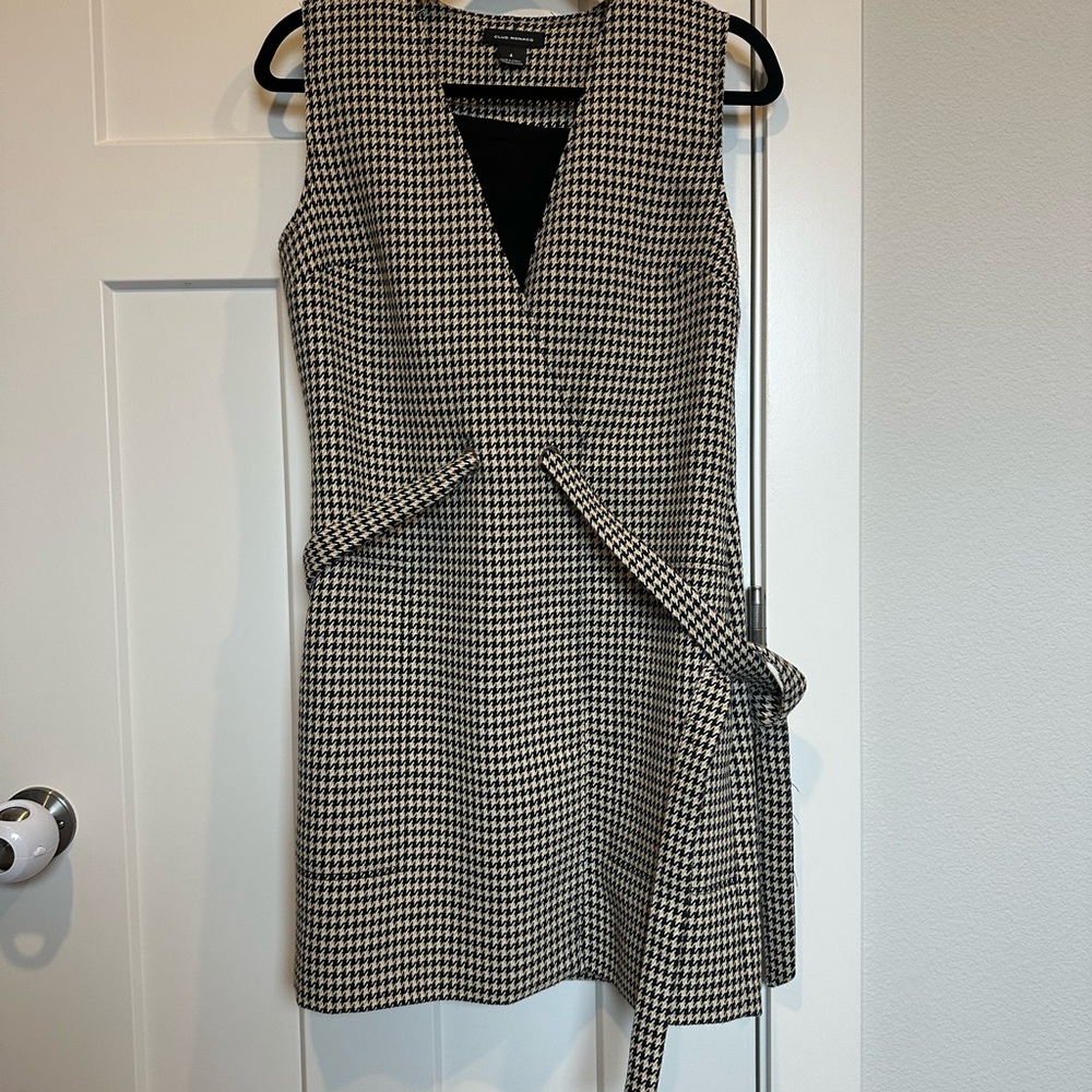 CLUB MONACO houndstooth belted sleeveless mini dress